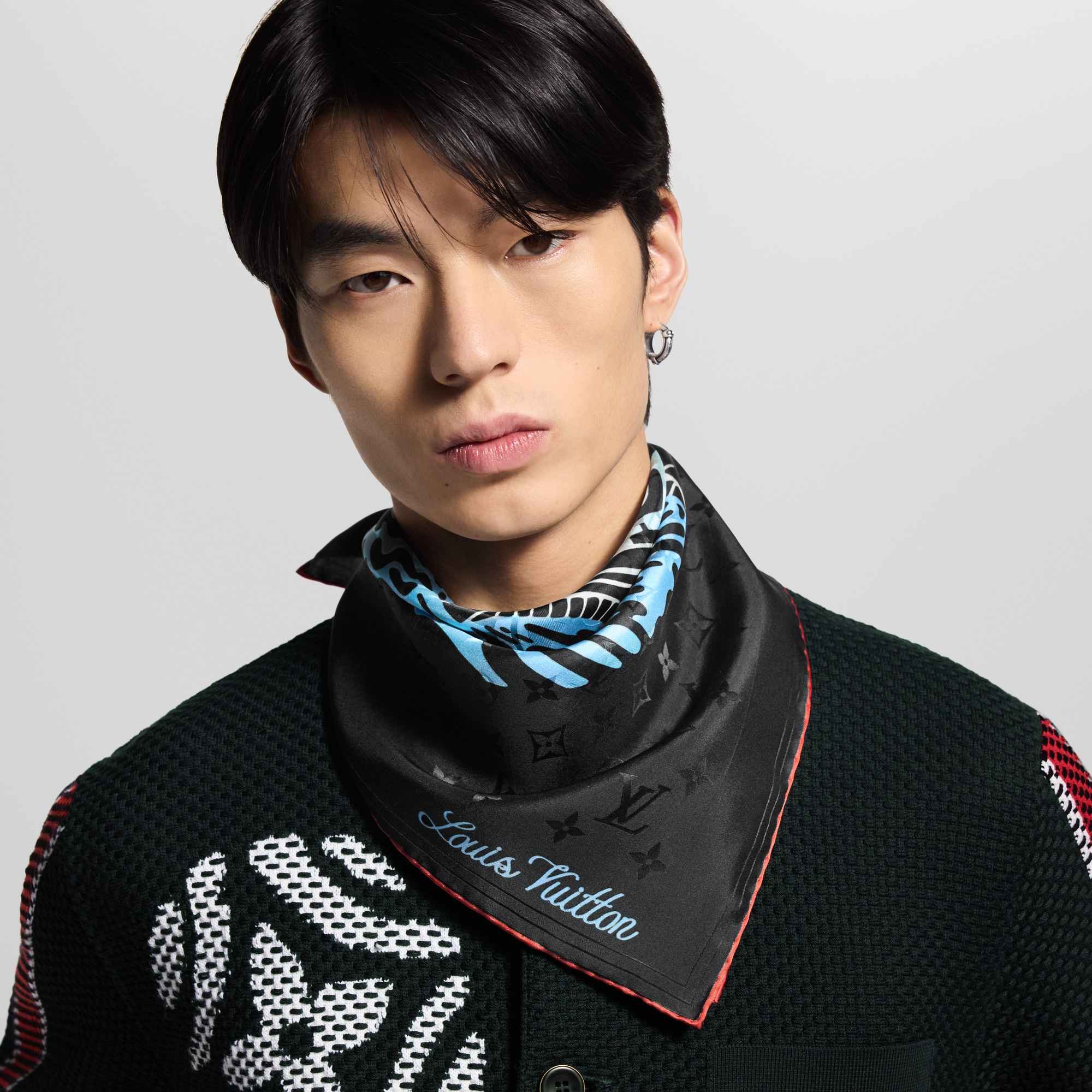 Silk and Bandanas - Men - Luxury Collection| LOUIS VUITTON HONG KONG